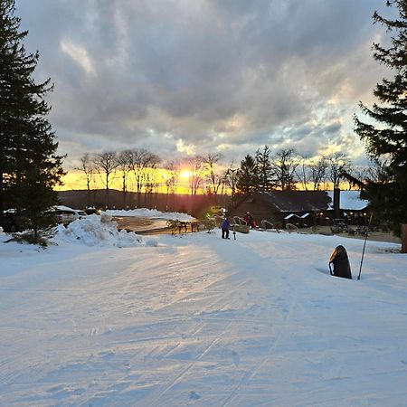 Sunset Cottage Motel Ligonier エクステリア 写真